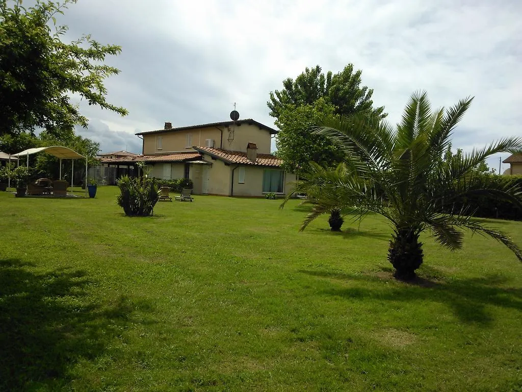 La Locanda Di Filo Bed & Breakfast Lido di Camaiore 0*,  Italy