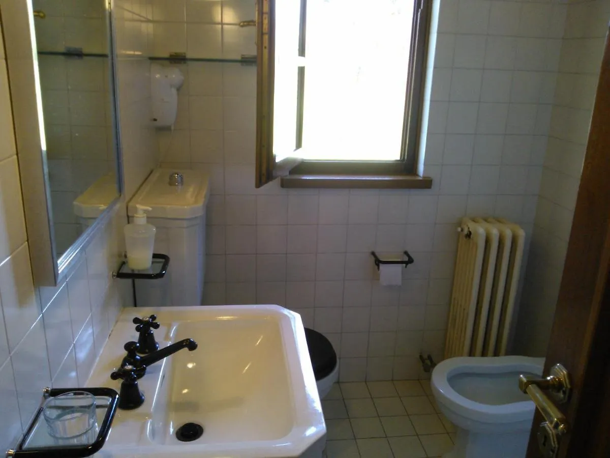 La Locanda Di Filo Bed and Breakfast Lido di Camaiore